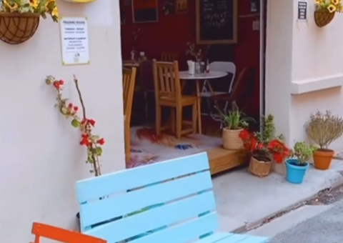 Baianos Cafe