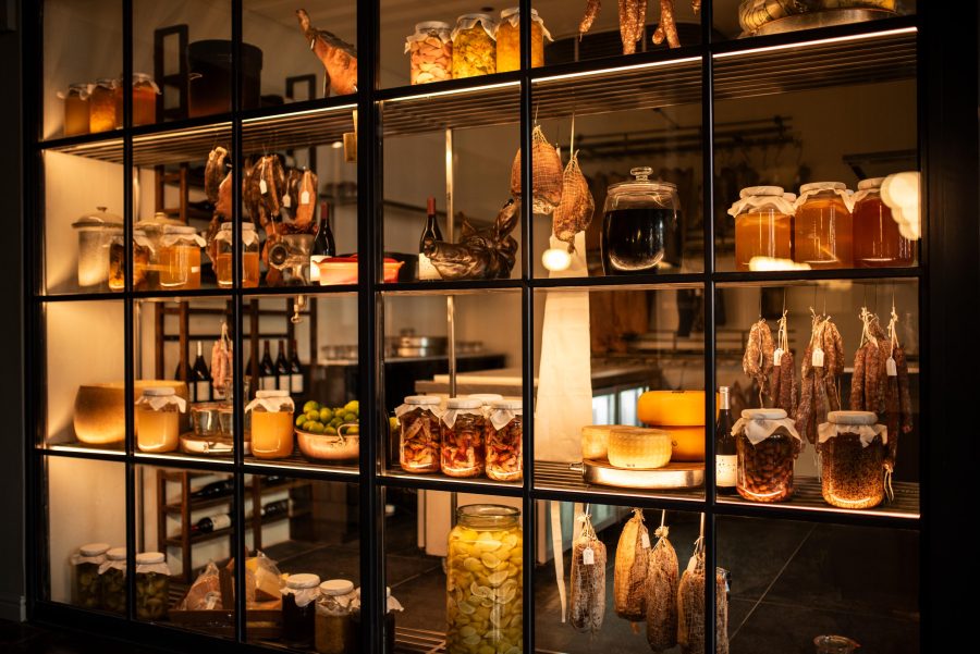 Merchant