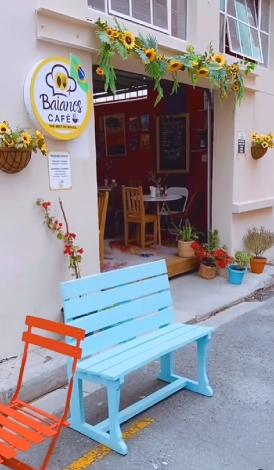 Baianos Cafe